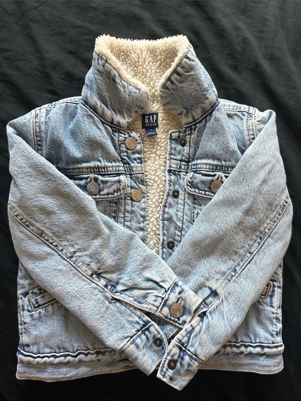 Kids!! GAP Light Blue Denim Jacket with Cream Sherpa Lining Size S!